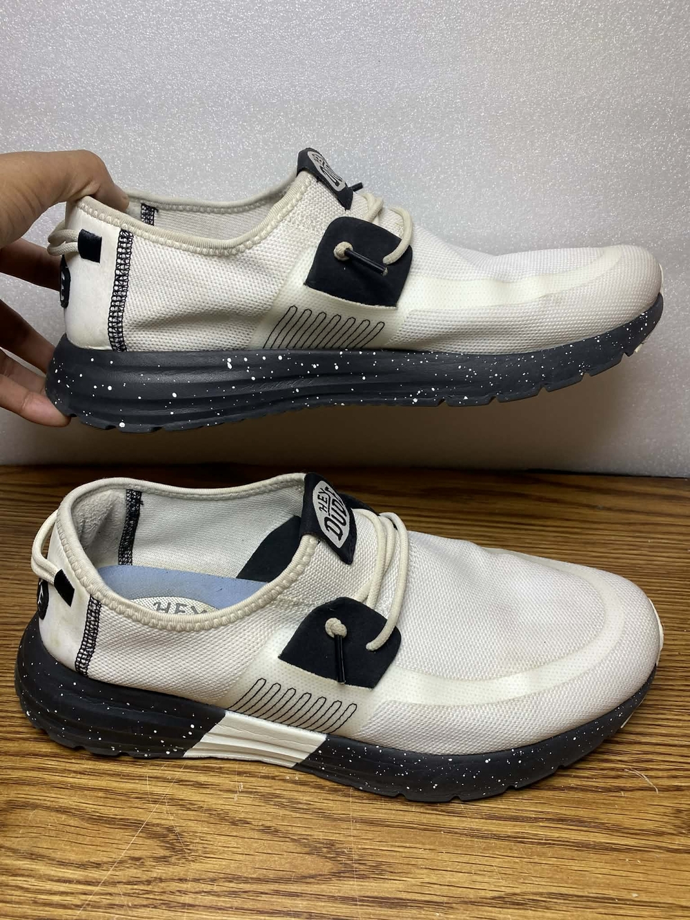 Hey Dude Mens Sirocco M Sport Mode White/Black Size 11M Slip On Comfort Sneakers